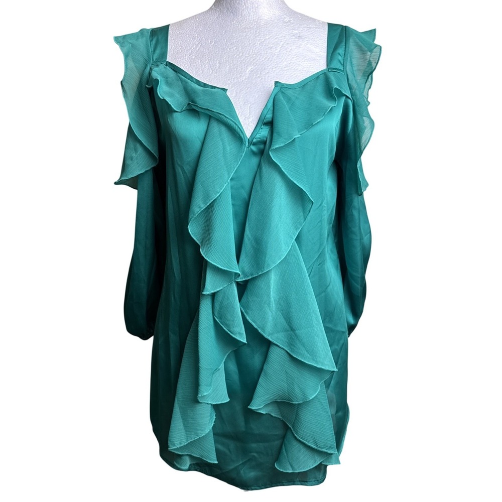 Hot in Hollywood Emerald Green Ruffle Cold Shoulder‎ Blouse XS